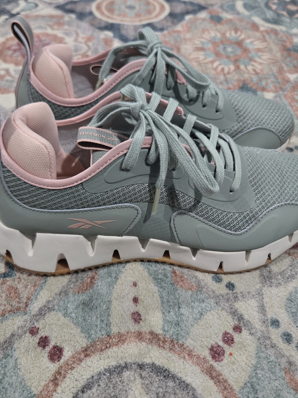 Reebok Women's 8 Zig Dynamica Athletic Sneakers - Picture 2 of 7